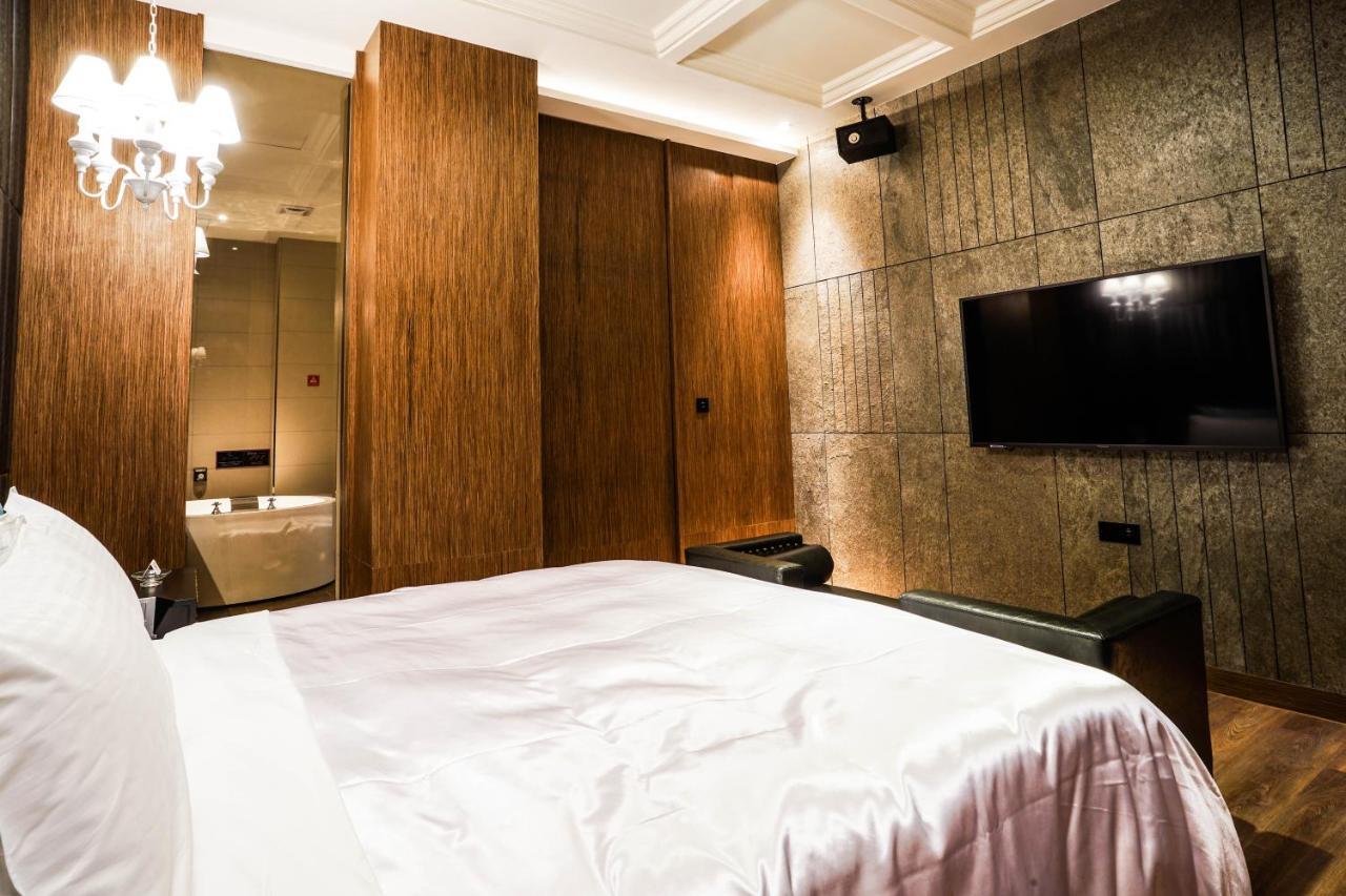 Shu Xin Motel Nantou Esterno foto